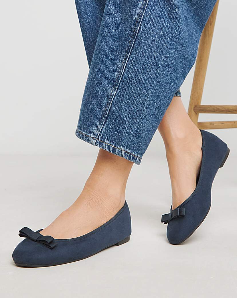 Classic Ballerina Bow Shoe Extra Wide