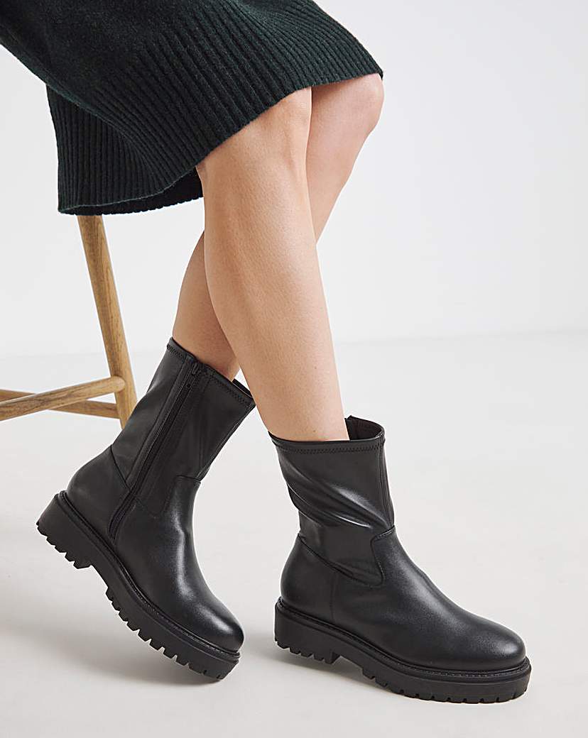 New In - Chunky Ankle Boot Extra Wide