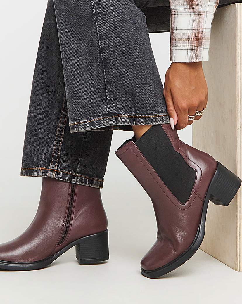 Block Heel Chelsea Boot Extra Wide