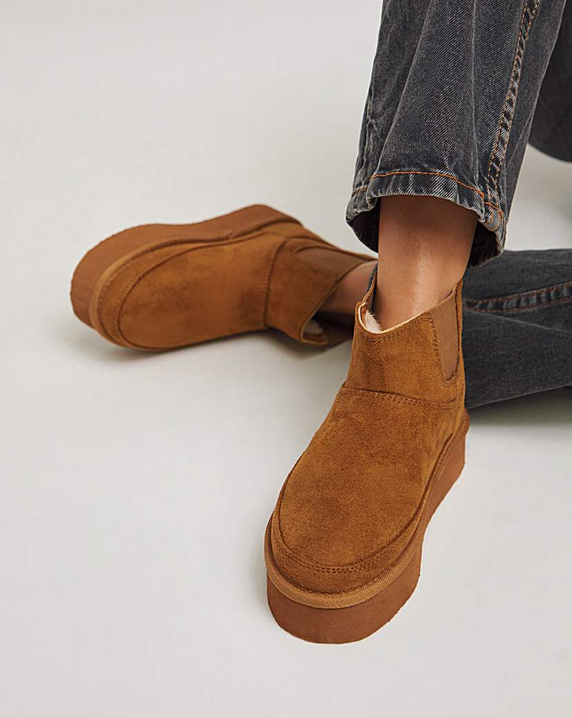 Flatform Ankle Lined Chelsea Boot Wide