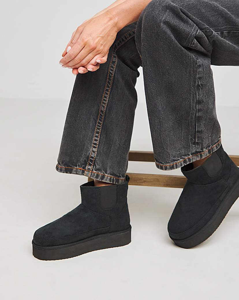 Flatform Ankle Lined Chelsea Boot Wide