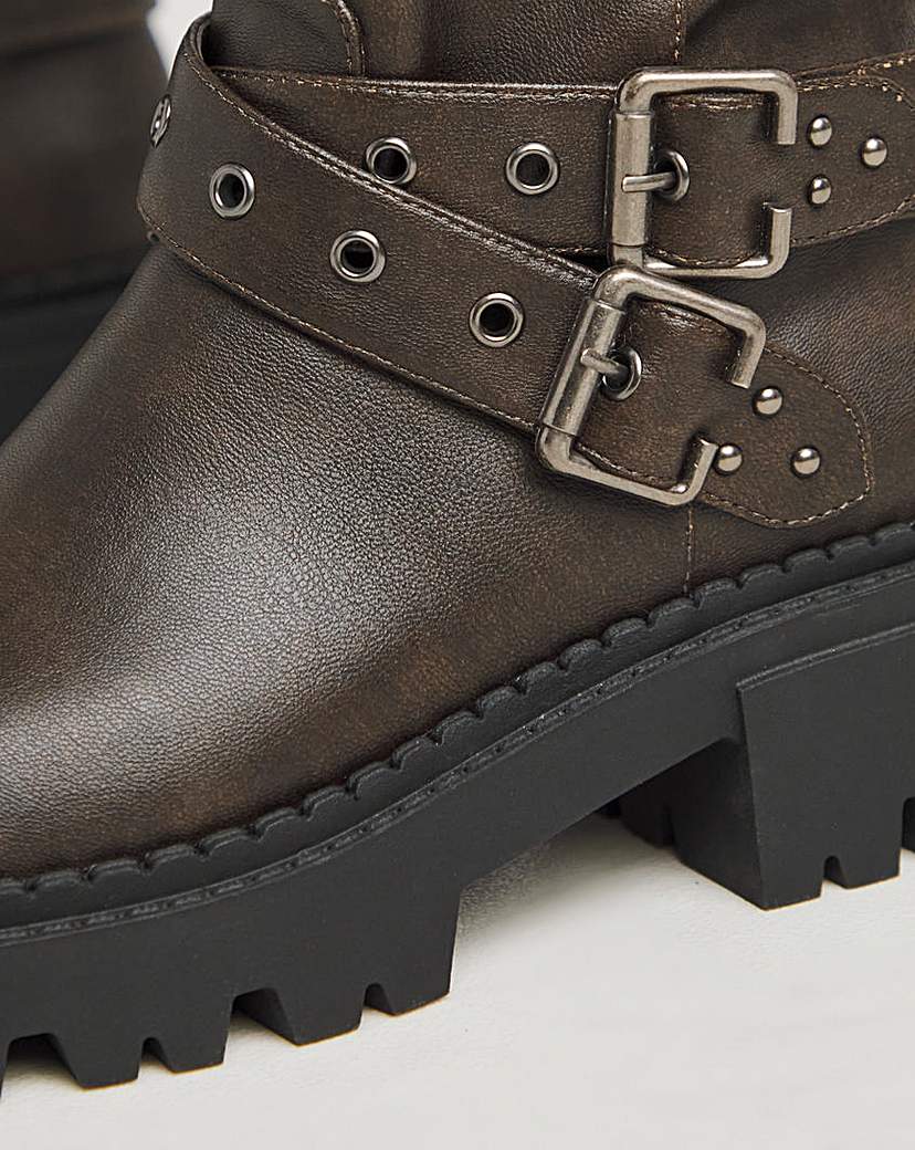 Chunky Buckle Calf Biker Boot Wide SC
