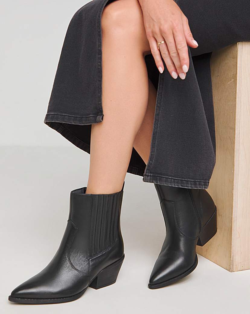 Pointed Chelsea Western Boots ExWide