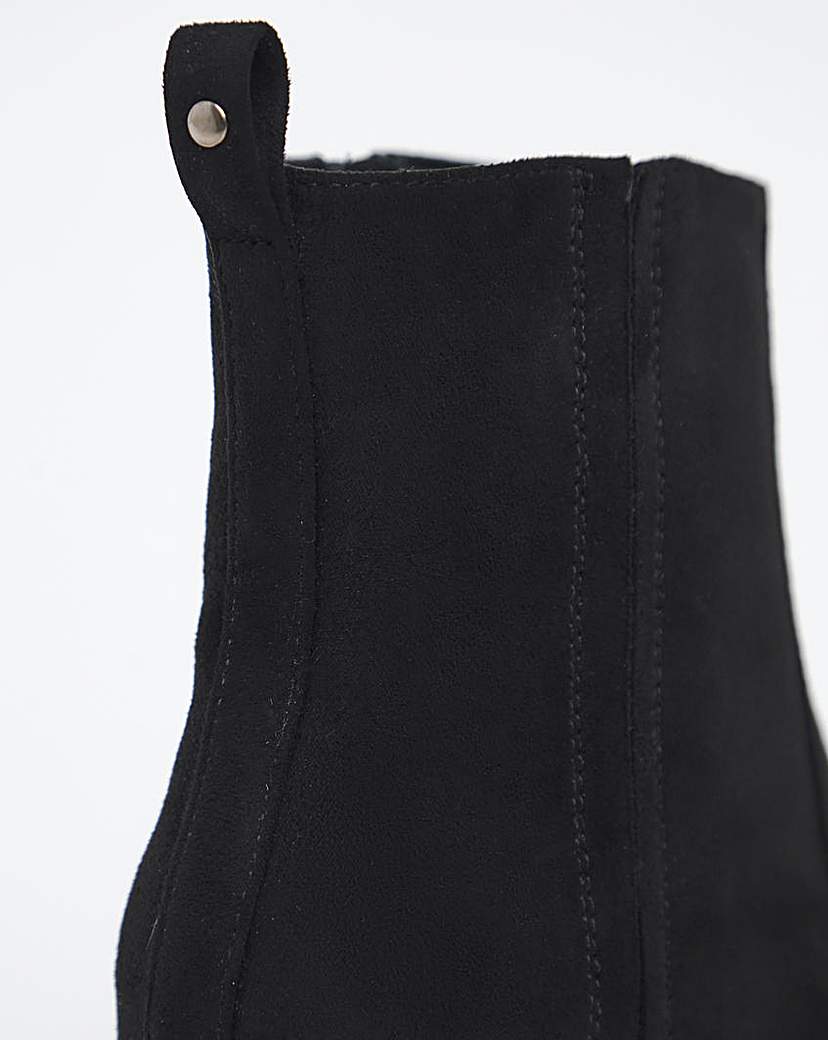 Secret Stretch Seam Western Boots Wide