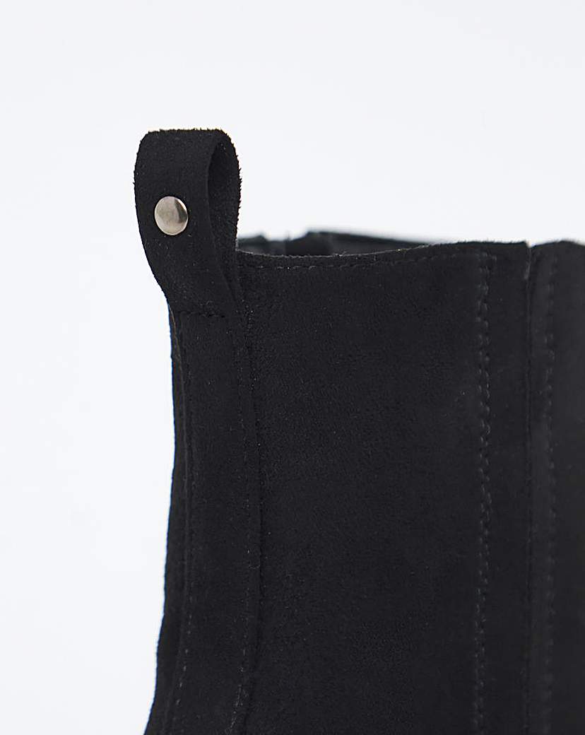 Secret Stretch Seam Western Boots Wide