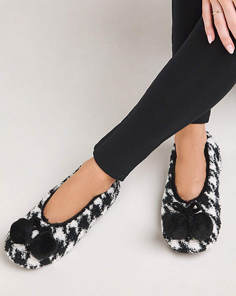 Pom Ballerina Slippers Wide