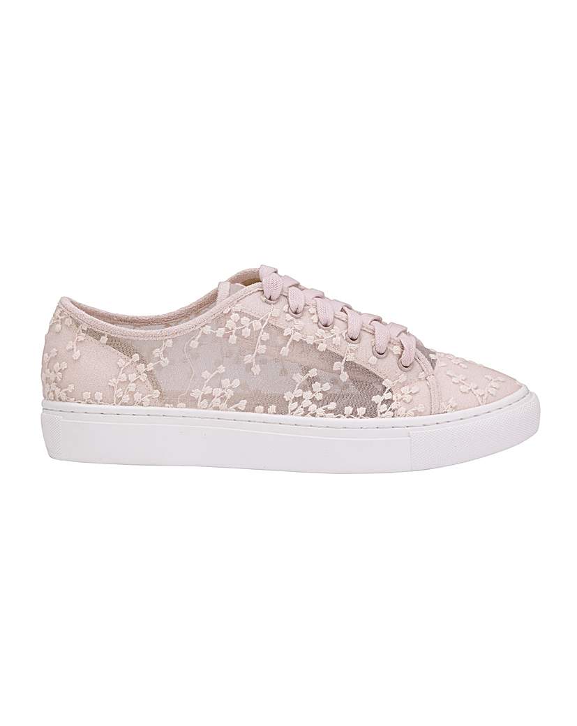 Image of Perfect Oakley Lace Sneaker