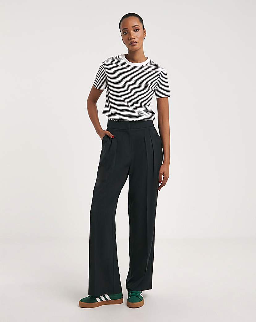 Textured Pleated Wide Leg Trousers