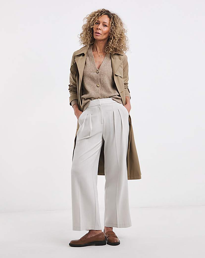 Textured Pleated Wide Leg Trousers