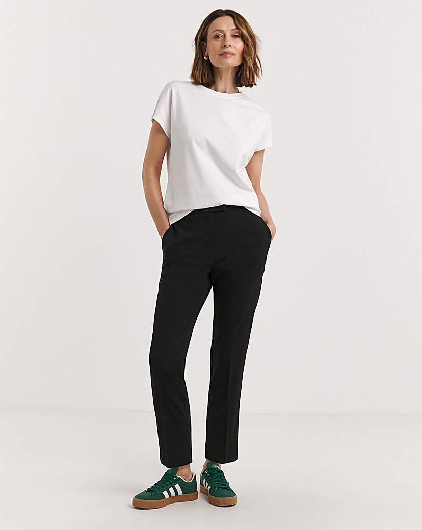 MAGISCULPT Tapered Leg Trousers Regular