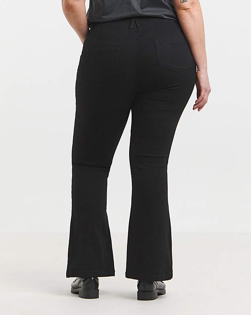 Black Flared Pull On Jeggings
