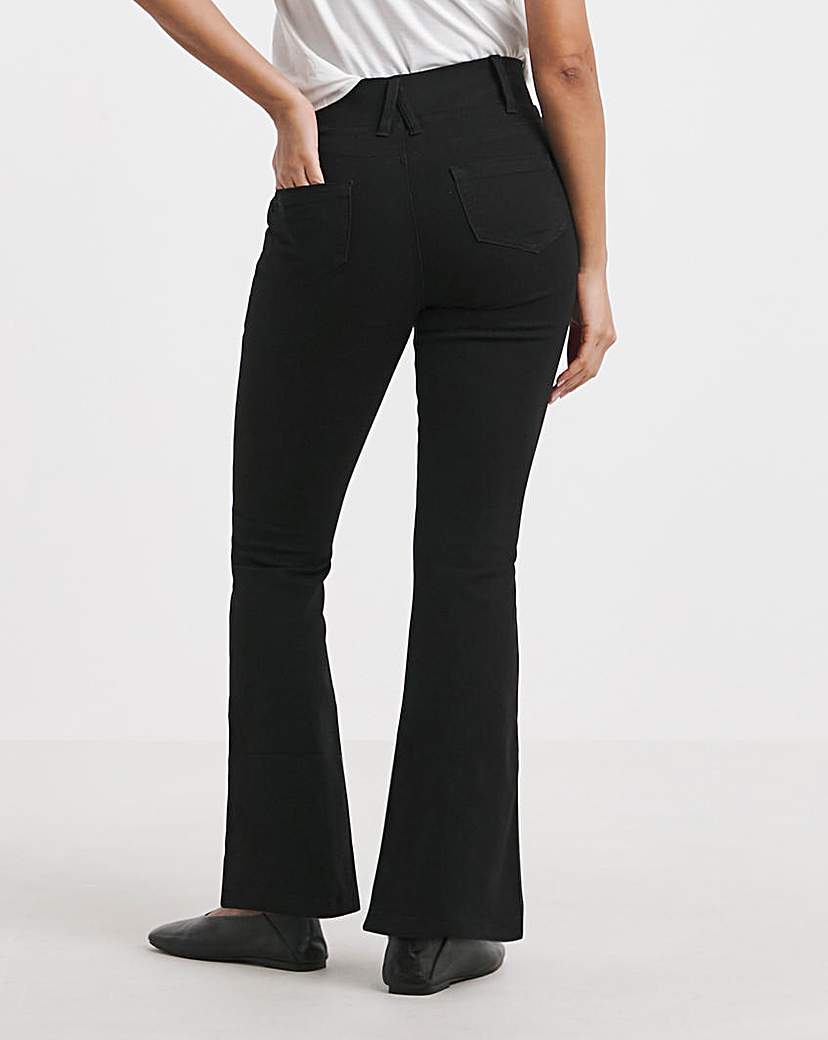 Black Flared Pull On Jeggings